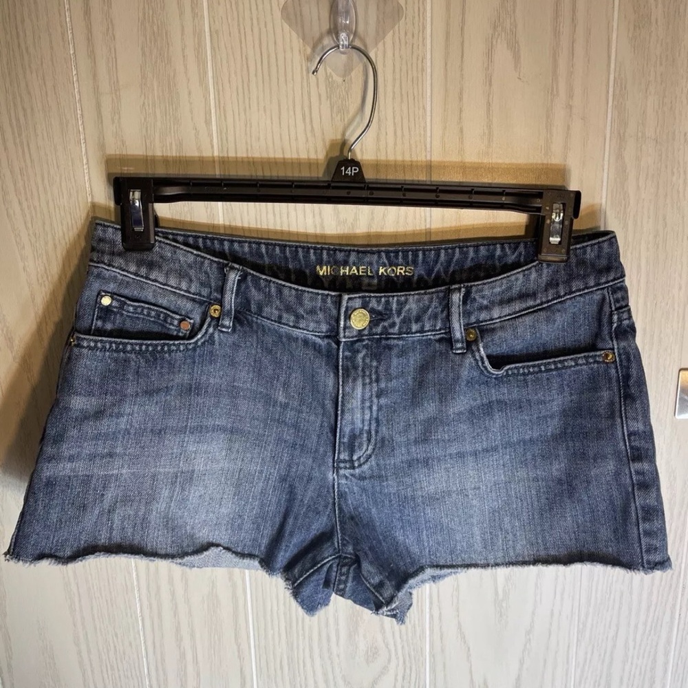 Gently pre owned Michael Kors Raw Hem Shorts Size 8